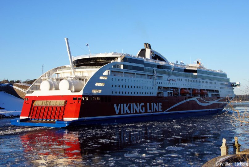 Викинг Грейс паром