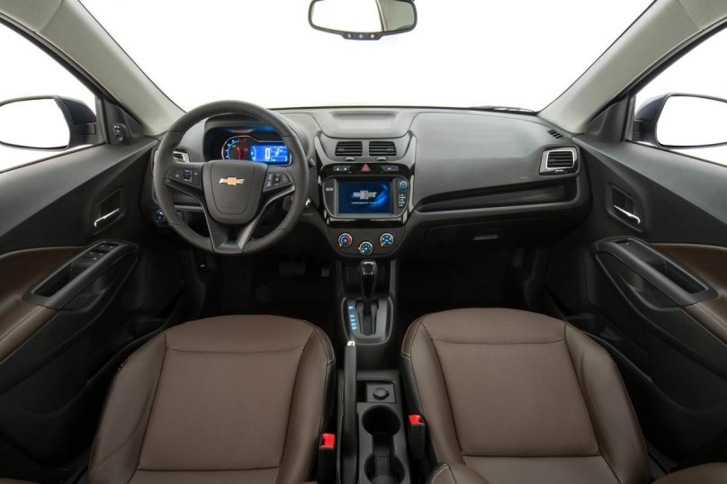 Chevrolet Cobalt 2022 салон