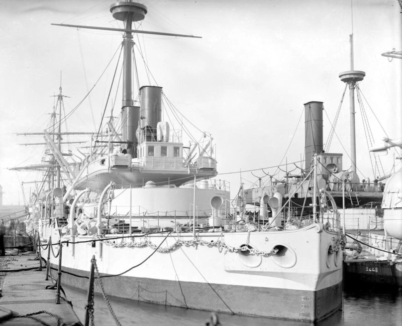 Броненосец HMS Devastation