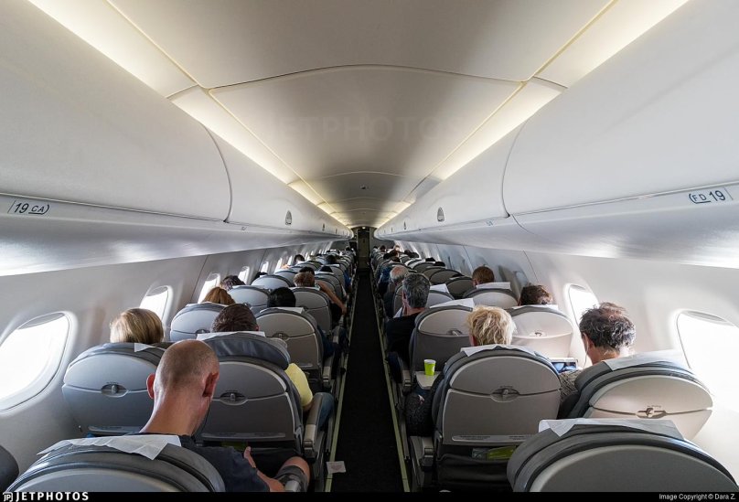EMB-170 s7 салон