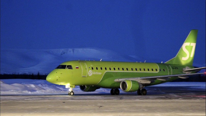 Embraer 170 самолет s7