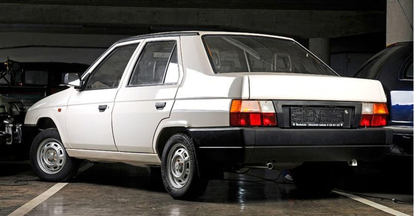 Шкода Фаворит седан