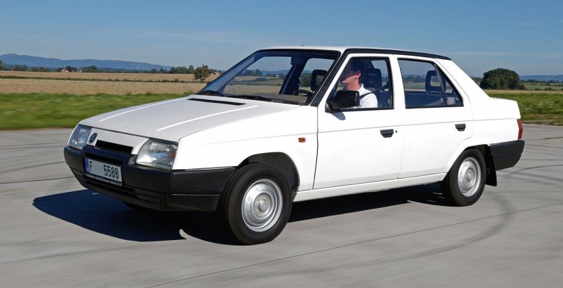 Шкода Фаворит в разрезе