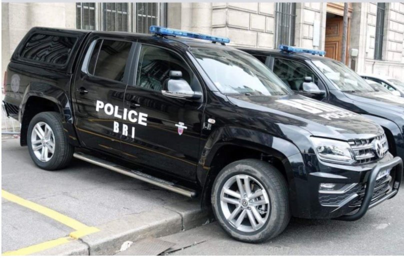 Фольксваген Амарок Police