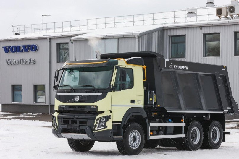 Вольво самосвал 6х4
