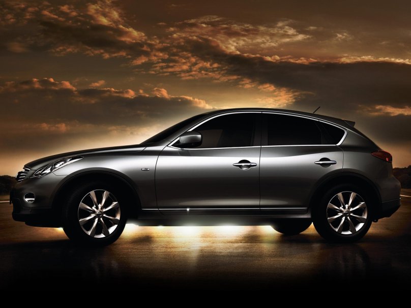 Nissan Skyline Crossover j50