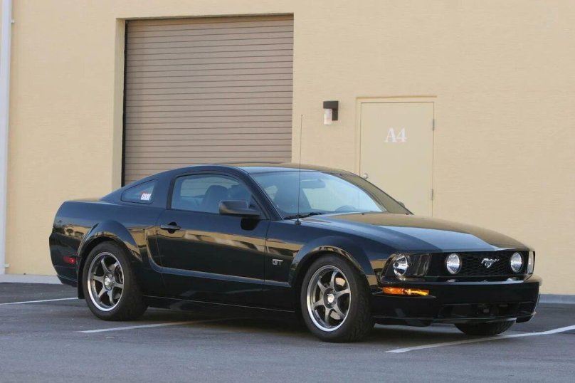 Форд Мустанг 2005
