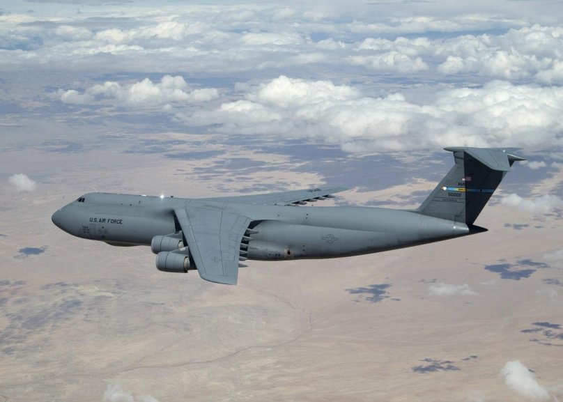 Самолет Lockheed c-5 Galaxy