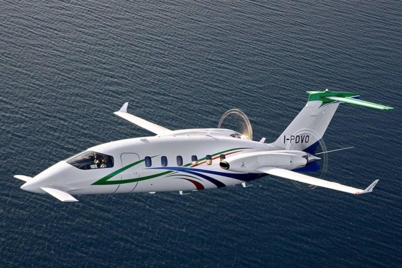 Самолёт Piaggio p.180 Avanti