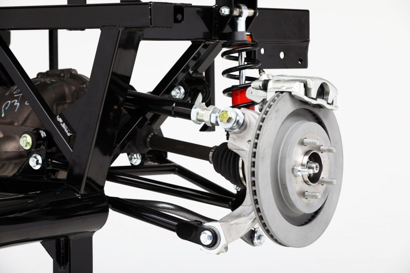 740 Е38 Rear Suspension