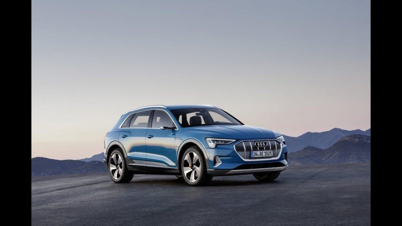 Ауди 55 кватро е трон