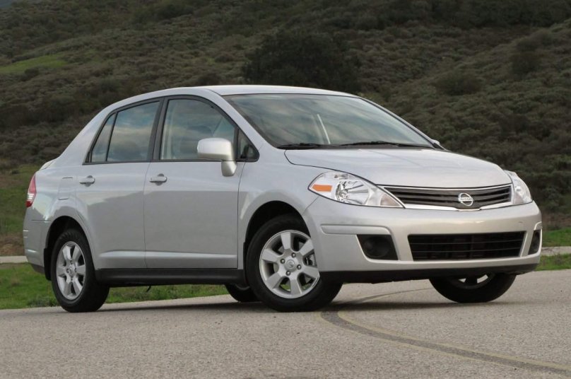 Nissan Versa 2011