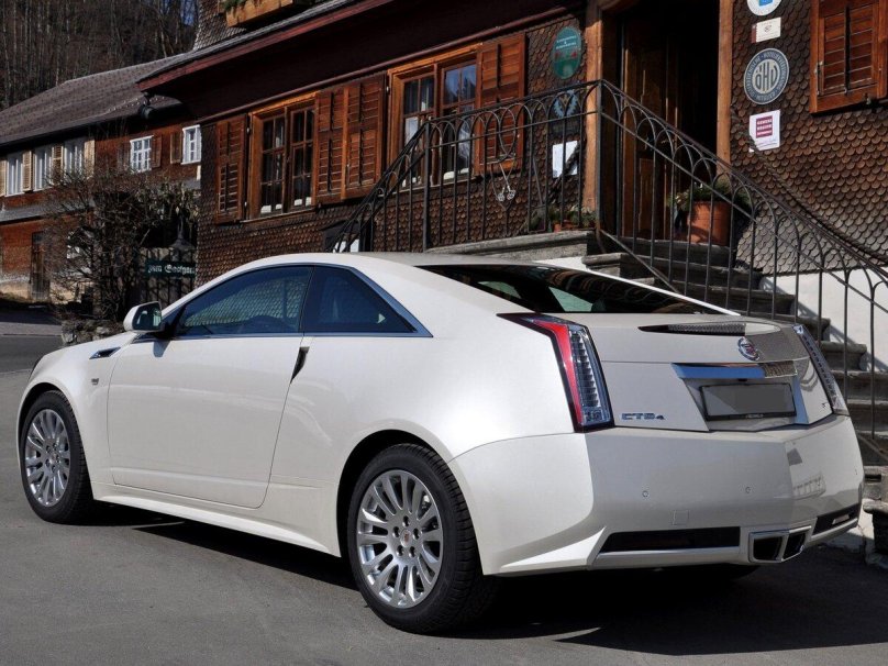 Кадиллак CTS Coupe