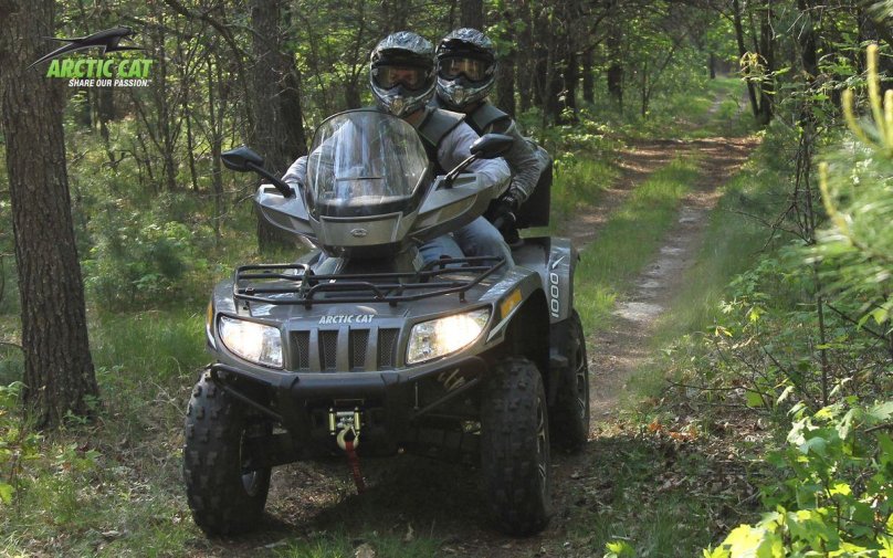 Квадроцикл Арктик Кэт 1000