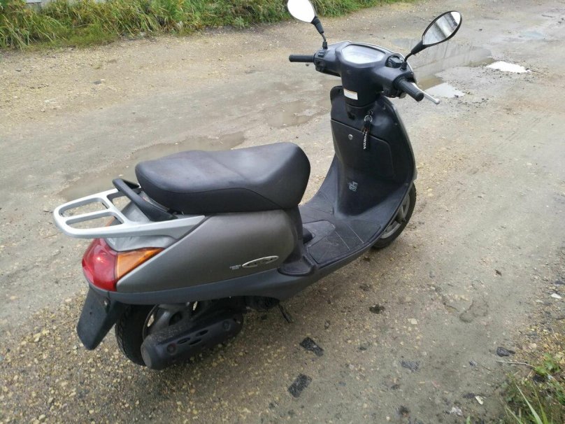 Honda lead 100 jf06