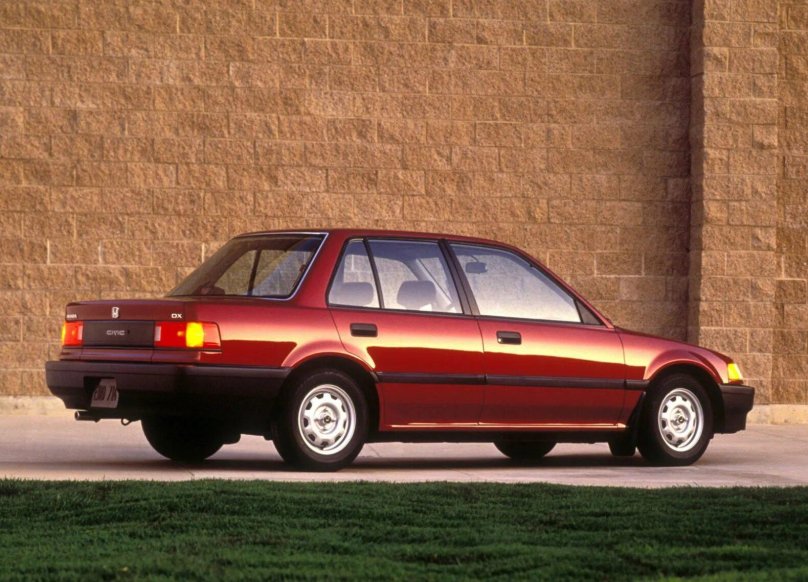 Honda Civic 4 поколение седан