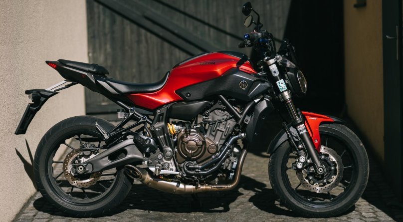 Yamaha MT 07 Red
