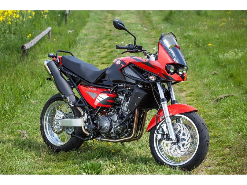 Мотоцикл Jawa 660 Sportard