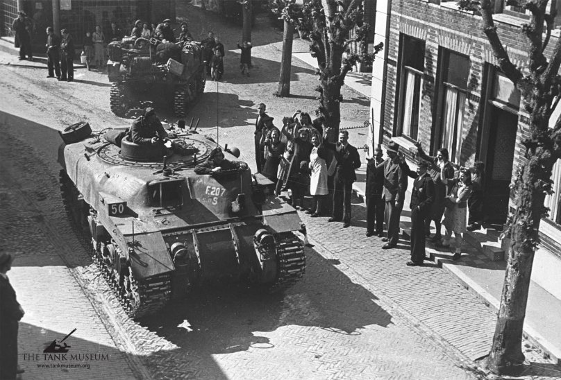 Кенгуру бронетранспортёр