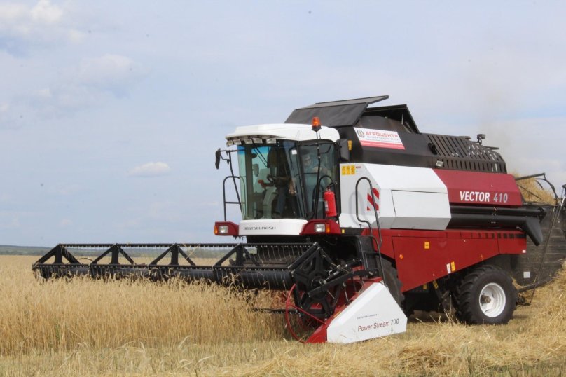 Комбайн вектор 410