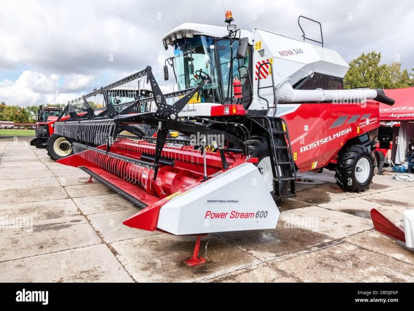 Зерноуборочный комбайн Nova 340 Ростсельмаш