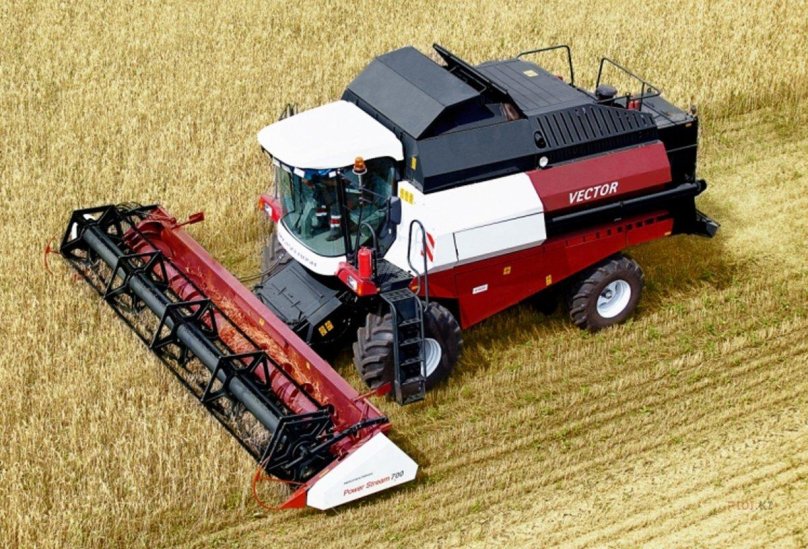 Комбайн Ростсельмаш вектор 410