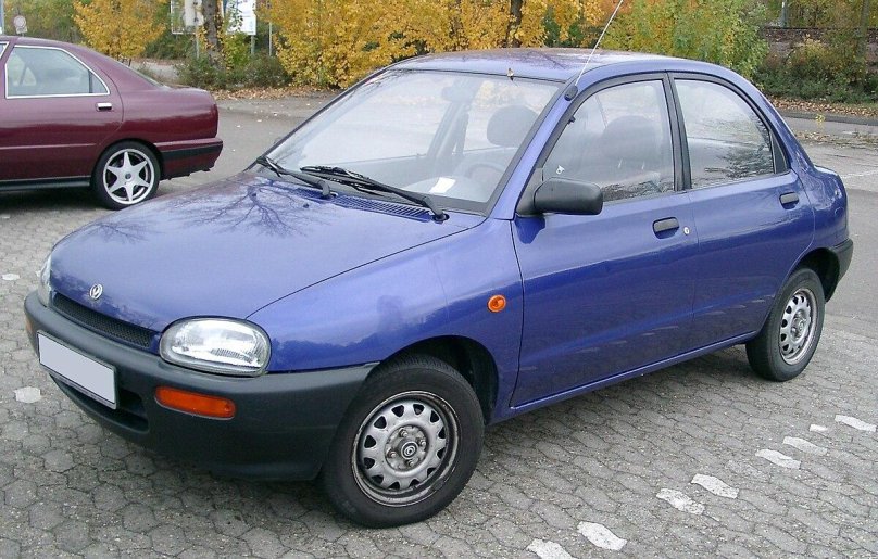 Mazda 121 II