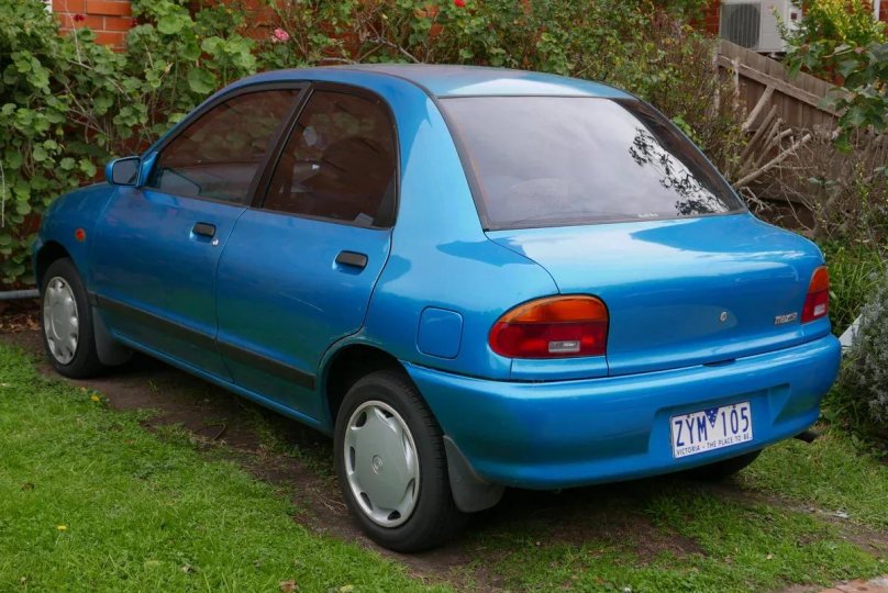 Mazda 121 DB