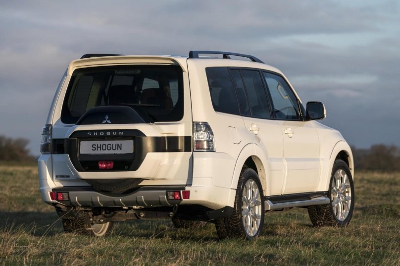 Mitsubishi Pajero 4 Shogun