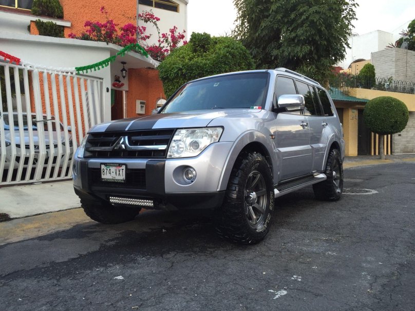 Митсубиси Паджеро