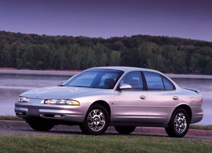 Oldsmobile intrigue 2002