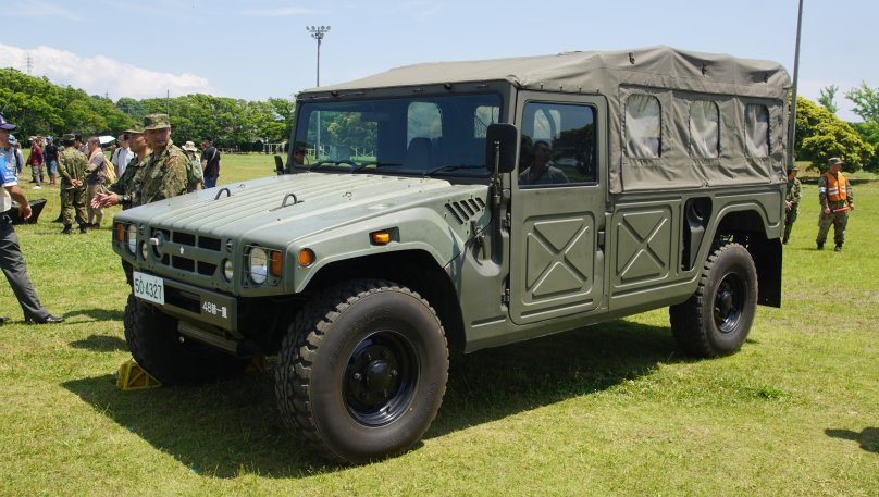 Humvee Toyota
