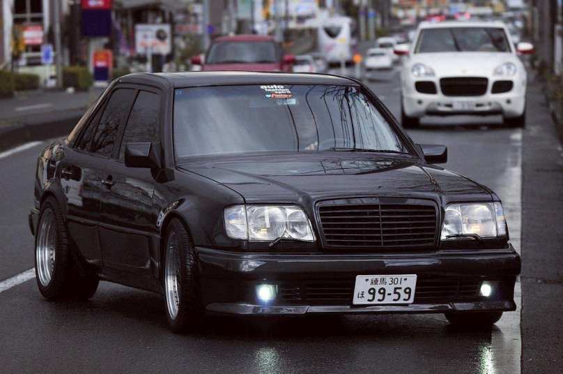Мерседес w124 AMG