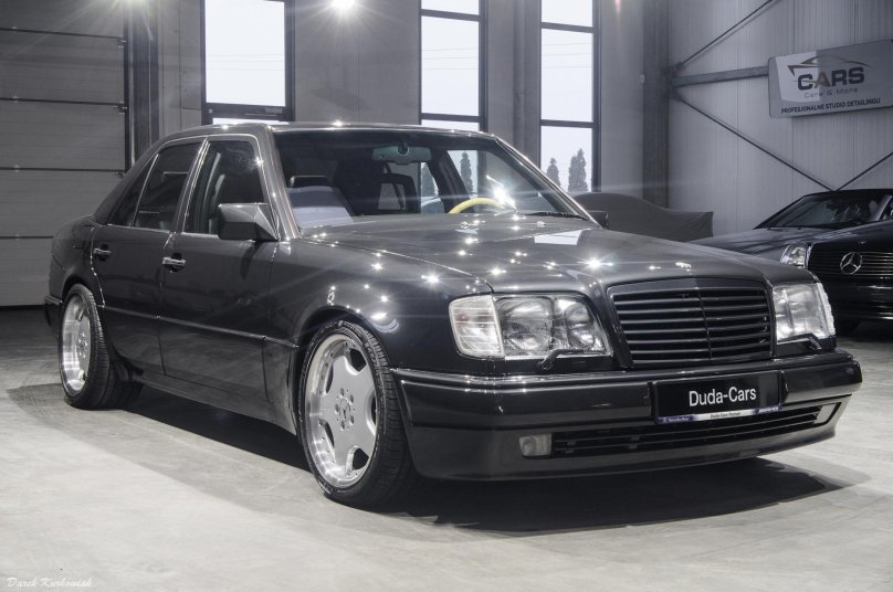 Mercedes Benz w124 e500