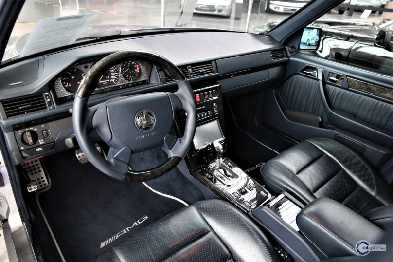 Mercedes Benz w124 AMG