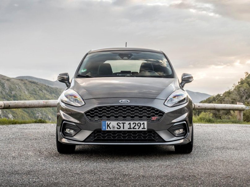 Форд Фиеста 2018 года