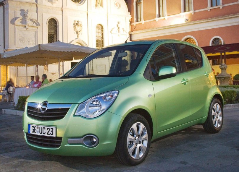 Опель Агила 2008