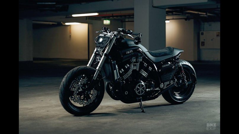 Yamaha Vmax 1200 Custom
