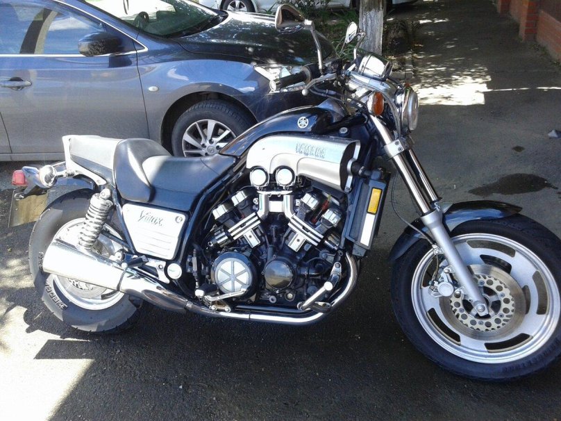 Ямаха Vmax 1200