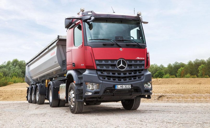 Mercedes-Benz Arocs самосвал
