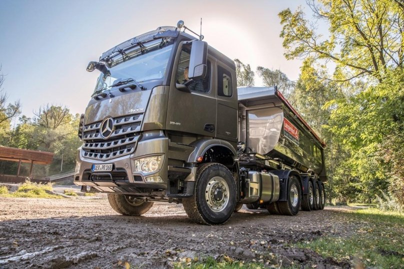 Мерседес Арокс тягач