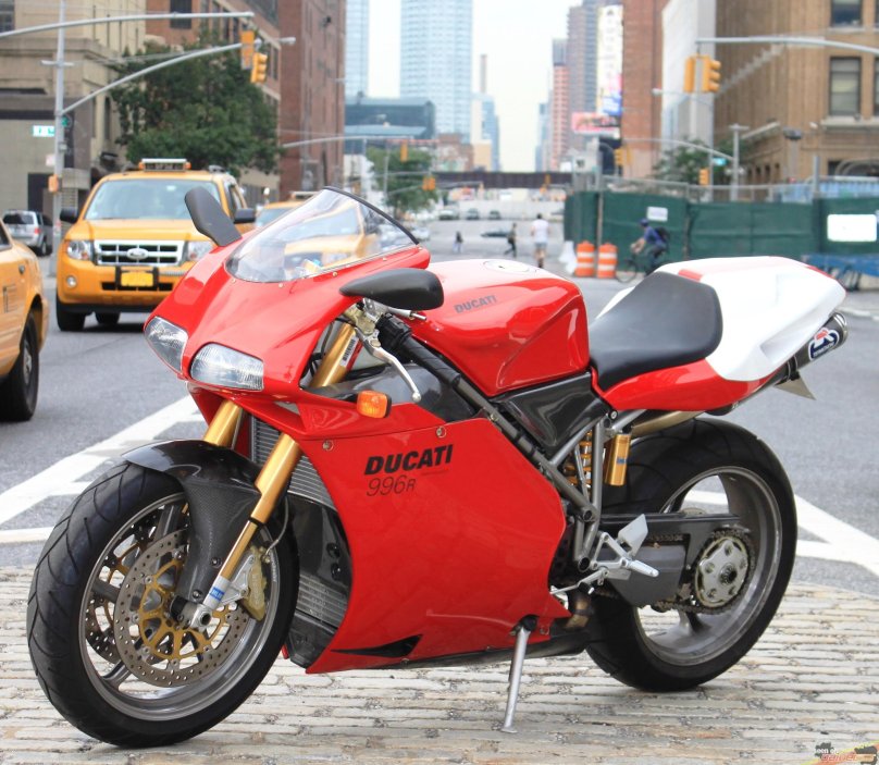 Ducati 996