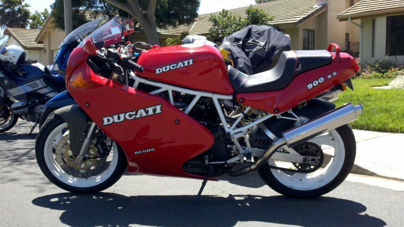 Ducati 900ss