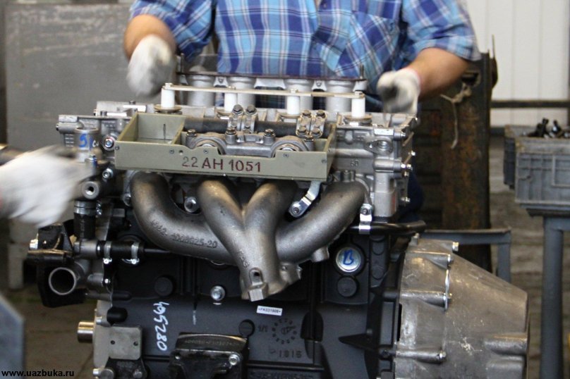 ЗМЗ 301 v6