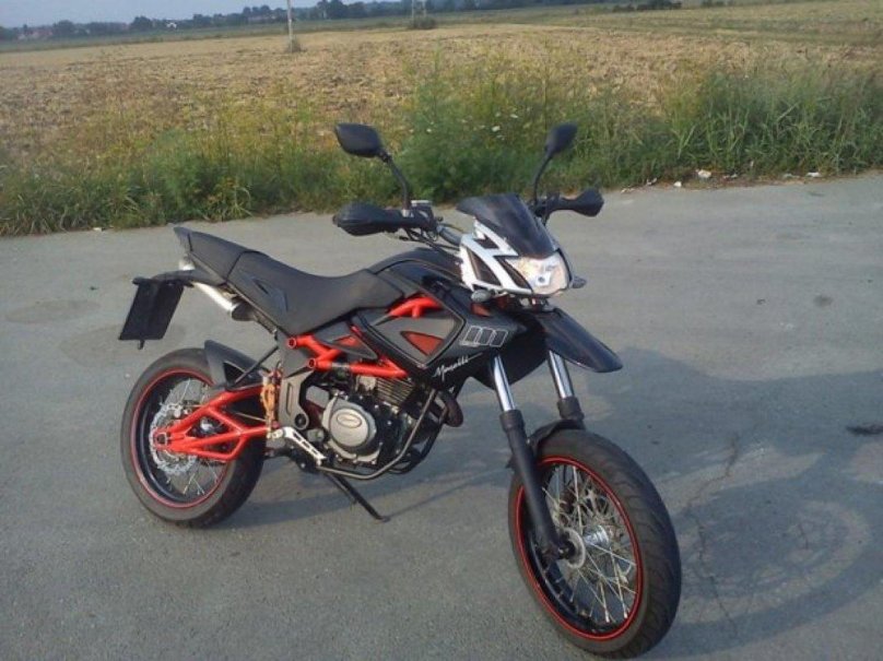 Megelli Supermoto 125m