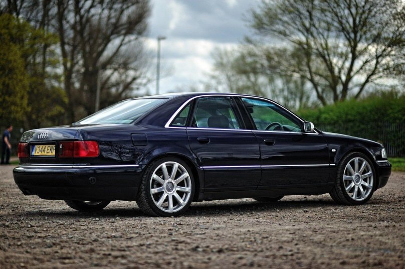 Audi s8 1998 4.2