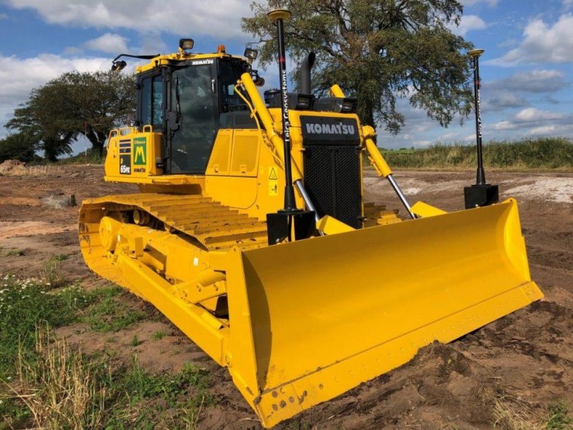 Бульдозер Komatsu d65px-16