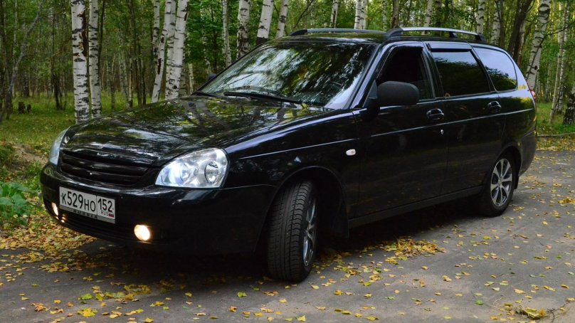 ВАЗ Лада Приора универсал черный