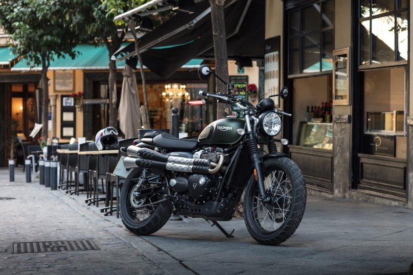 Триумф стрит скремблер