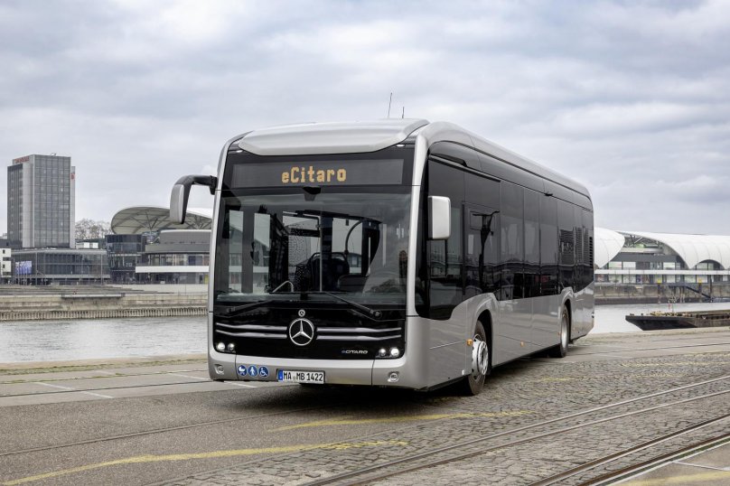 Автобус Мерседес